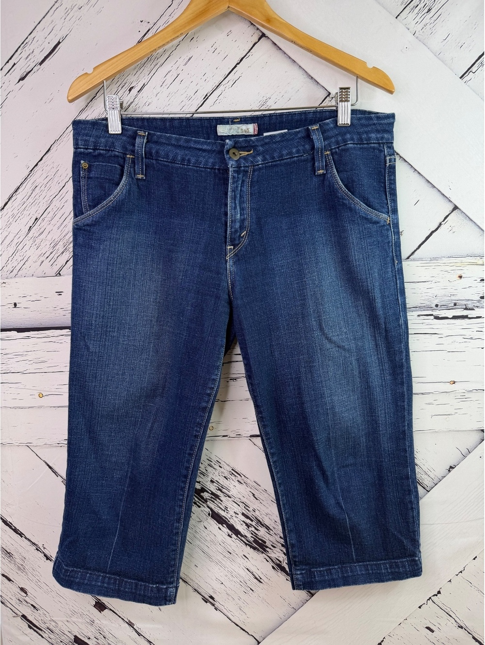 Vintage Levi’s Y2K Retro Grunge Dark Wash Denim Jorts Mid Rise Women’s 10